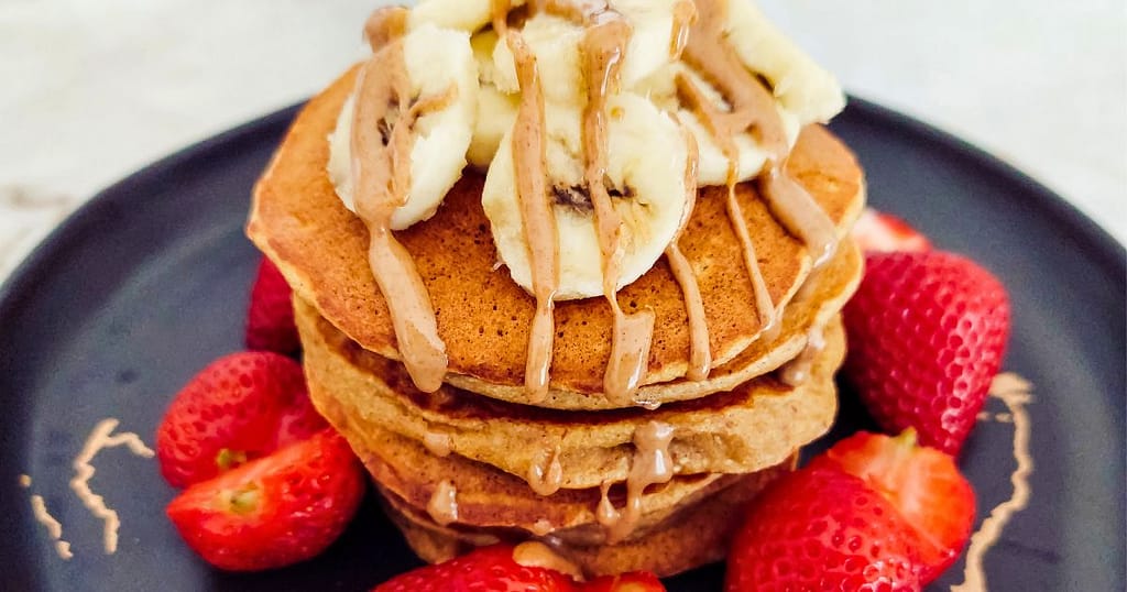 Ideias do pequeno-almoço ao jantar - Pequeno-almoçoPanquecas de banana, limão e canela