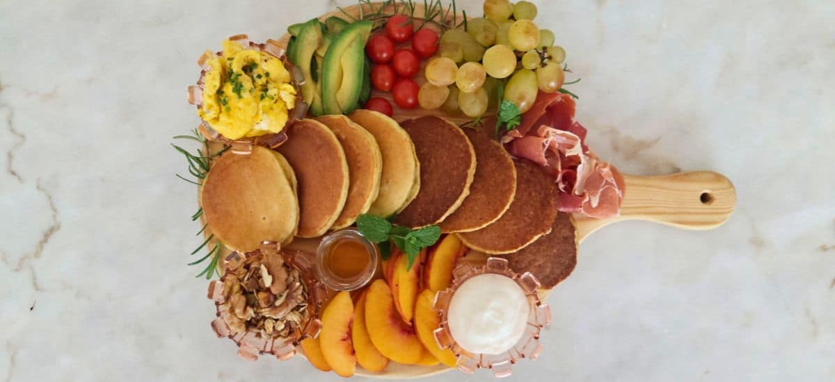 Tábua de Panquecas para Brunch Perfeita: Ideias e Dicas para Montar (+ Receitas)
