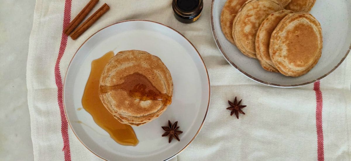 Panquecas de Canela e Gengibre: Rápidas, Fofas e Saudáveis para o Pequeno-Almoço