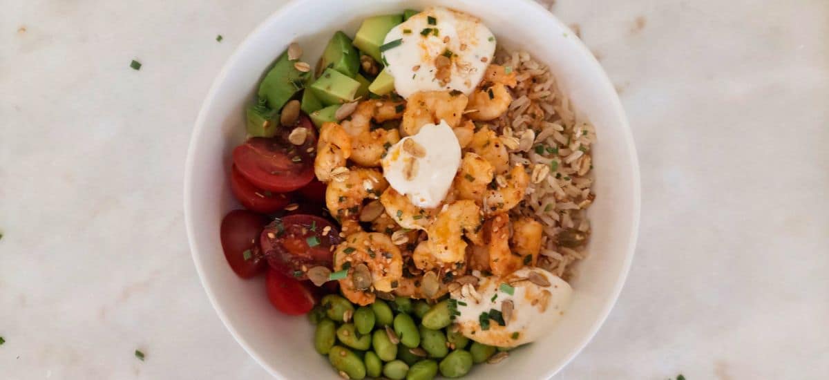 Poke bowl de camarão