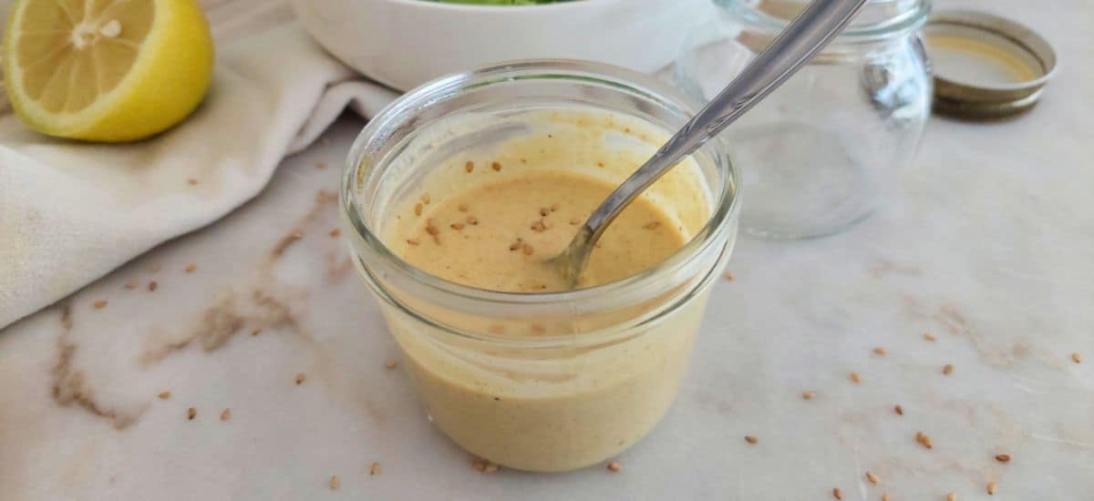 Molho de iogurte com tahini e caril | Receita Fácil e Saudável