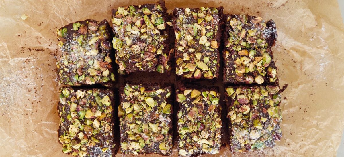 Bolo de Chocolate Saudável com Courgette e Banana – Sem Açúcar