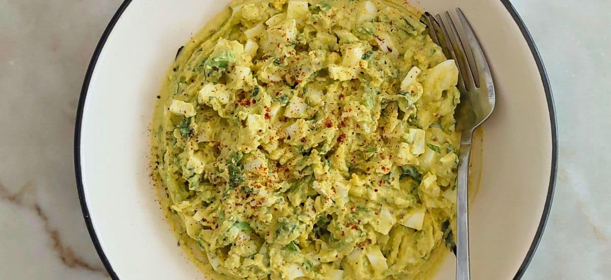Salada de Abacate com Ovo Cozido: Receita Rápida e Saudável