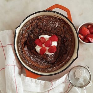 Receita fácil de Panqueca de chocolate no forno Dutch Baby
