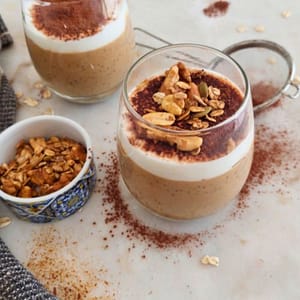 Overnight Oats de Café Proteicas Saudáveis e Práticas (1)