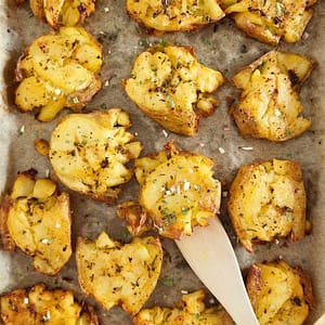 Receita fácil de Batata esmagada no forno