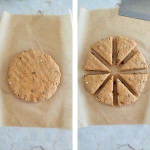 espalmar a massa dos scones de cenoura e cortar a massa