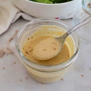 Molho de iogurte com tahini e caril Fácil e Saudável