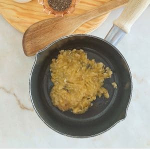 banana amassada na caçarola