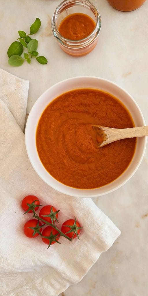 Homemade Tomato Sauce – Healthy, Versatile & Freezer-Friendly