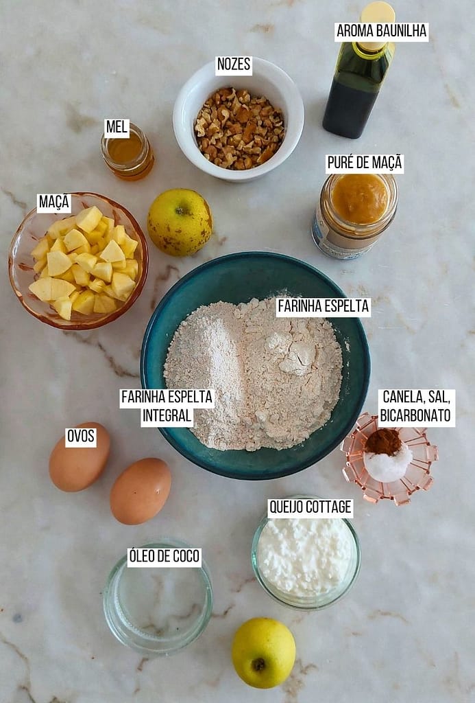 Ingredientes dispostos na bancada para bread perfeito para lanche e pequeno-almoço