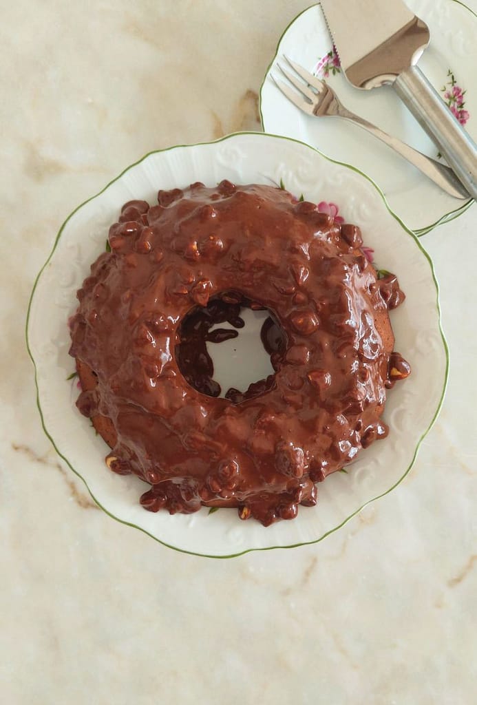 Receita de Bolo de Chocolate com Rum Simples e Rápido