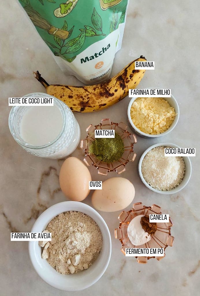 Ingredientes para receita de pequeno-almoço, lanche ou brunch simples e rápido