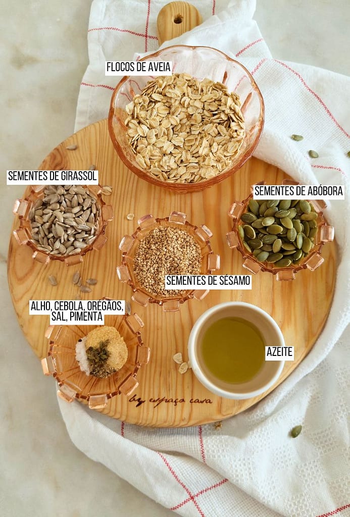 Ingredientes para topping de saladas e sopas simples e rápido