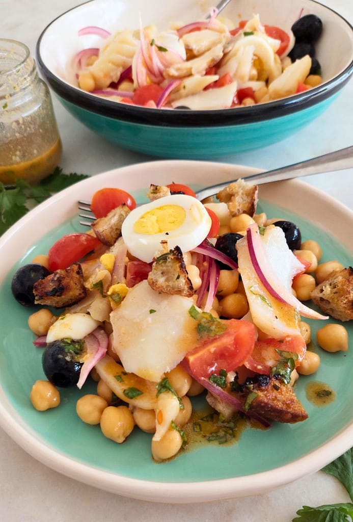 Receita fácil e saudável de Salada de bacalhau assado com grão Na airfryer