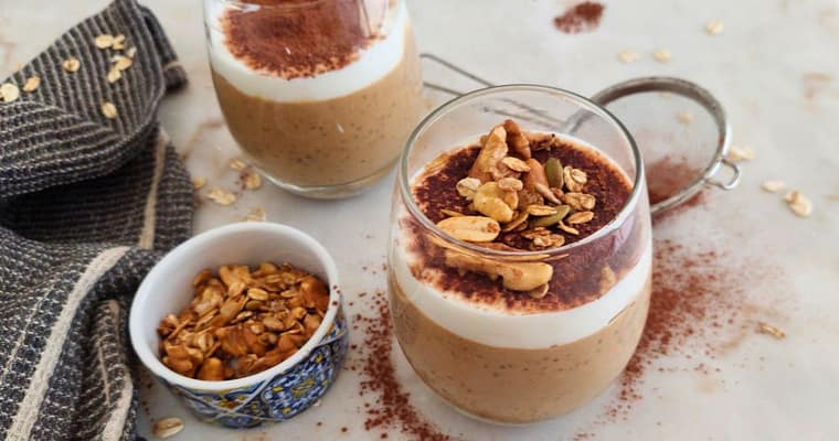 Overnight Oats de Café Proteicas | Saudáveis e Práticas