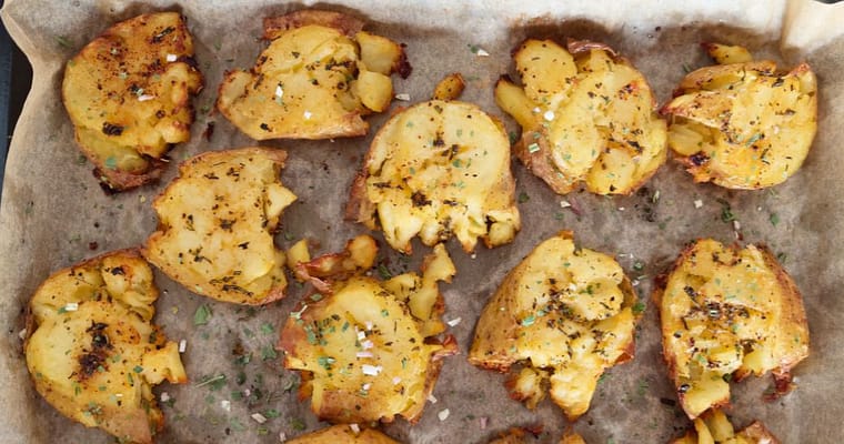 Batata esmagada no forno