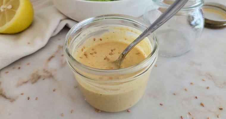 Molho de iogurte com tahini e caril | Receita Fácil e Saudável